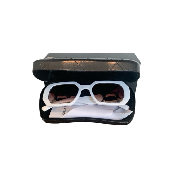 Elegant White Sunglasses with Black Quilted Case - Picture 1 of 5